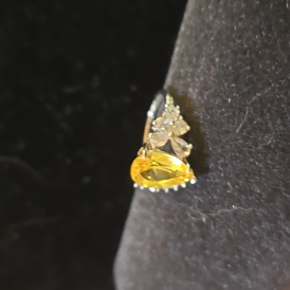Citrine and white zircon ring, sz. 8, NWOT - Picture 4 of 8
